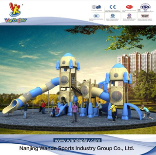 Playset de avión cohete residencial con tobogán
